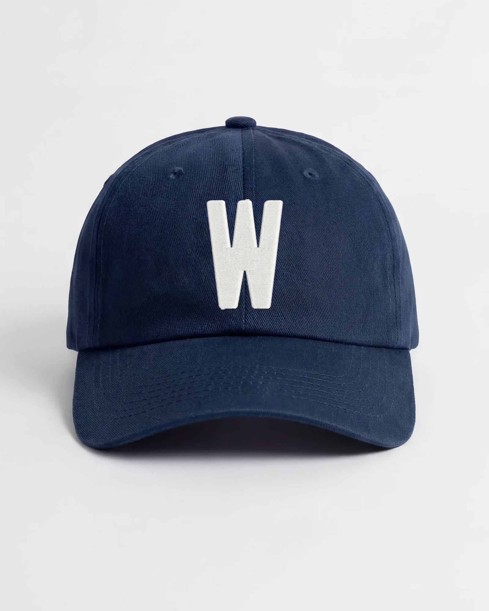 Harbour Monogram Navy cotton cap with embroidered letter W by Baron & Buck